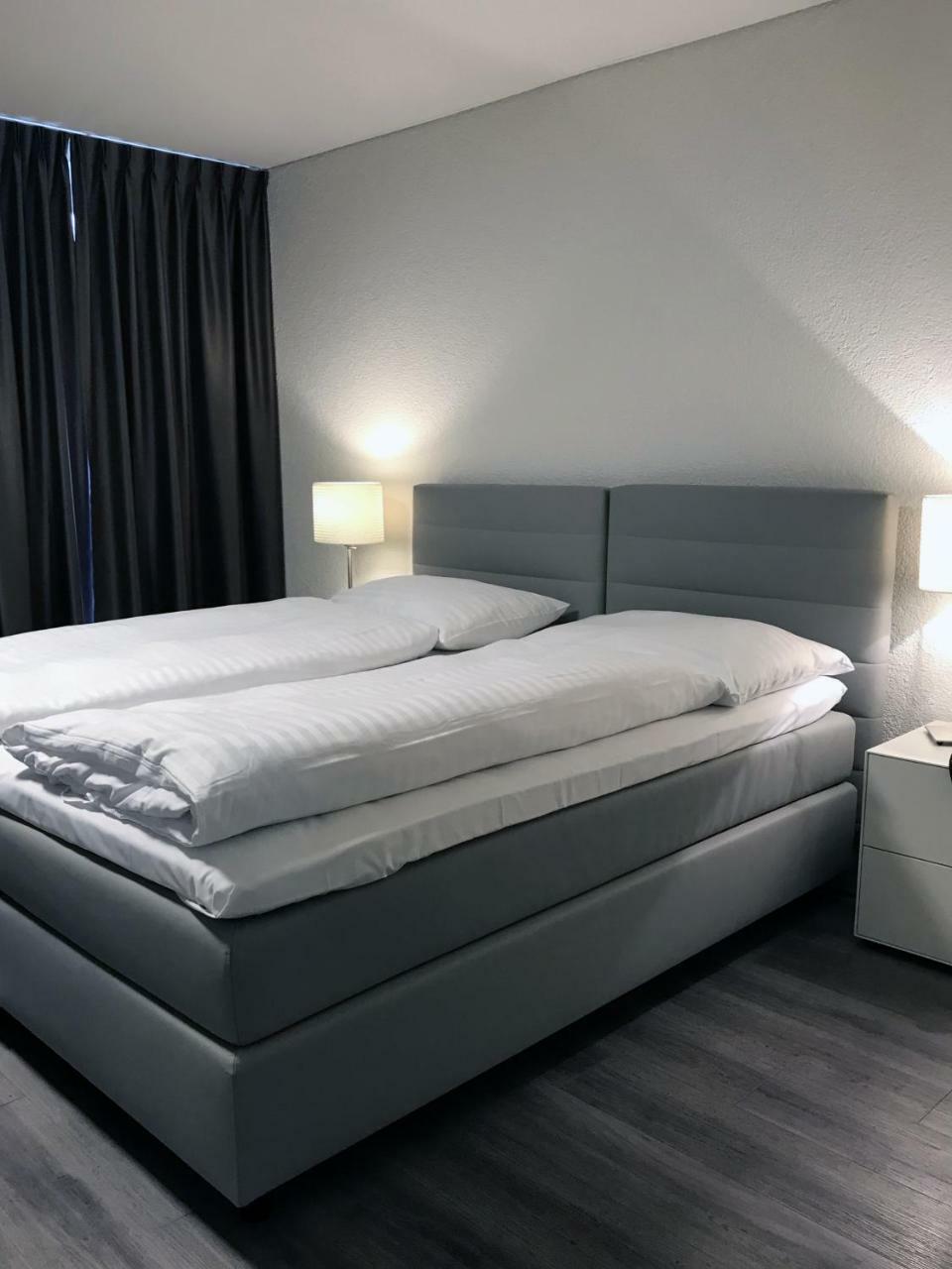 De L'ecluse Hotel 3*